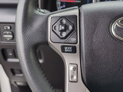Used 2018 Toyota 4Runner SR5 Premium RWD image 25