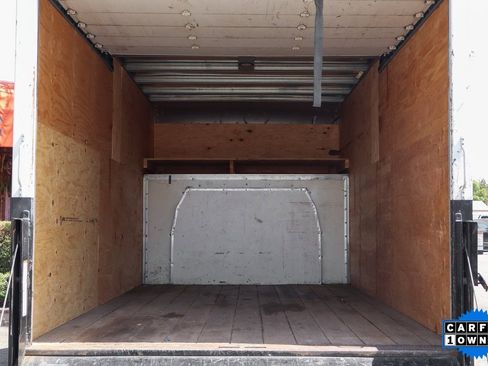 Used 2018 Ford E-350 and Econoline 350 Super Duty image 8