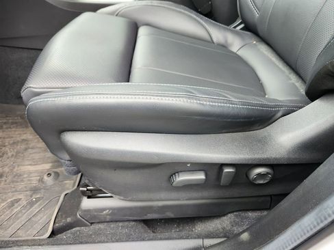 Used 2024 Subaru Ascent Limited w/ Technology Package AWD/4WD image 16