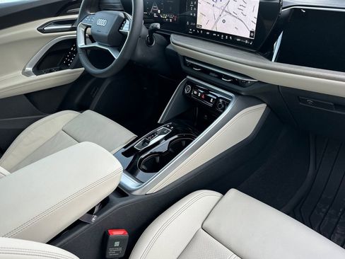 New 2025 Audi Q5 Premium Plus image 15