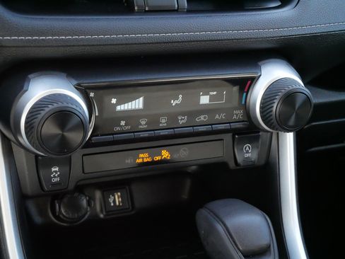 Used 2023 Toyota RAV4 LE image 23