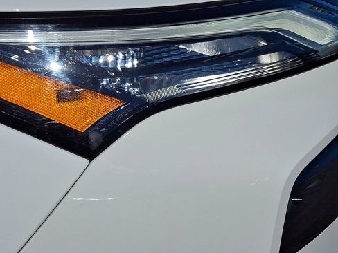Certified 2023 Nissan Rogue S AWD/4WD image 9