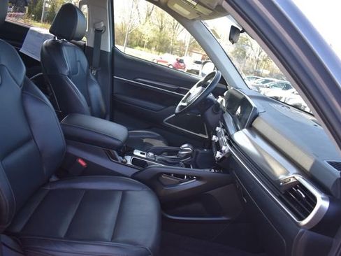 Certified 2023 Kia Telluride S w/ S Sunroof Package AWD/4WD image 15