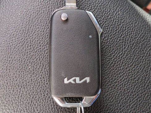 Used 2023 Kia Forte LXS w/ LXS Technology Package image 25