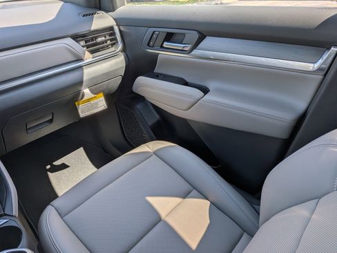 New 2026 GMC Terrain Elevation image 15