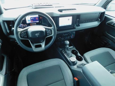 Used 2022 Ford Bronco Base w/ Sasquatch Package image 22