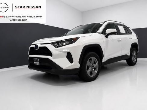 Used 2022 Toyota RAV4 LE AWD/4WD image 1
