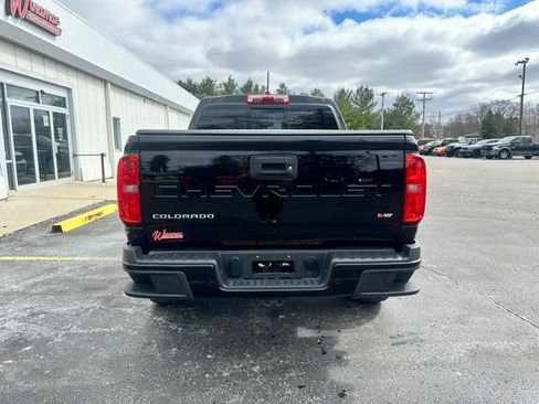 Used 2022 Chevrolet Colorado Z71 w/ Z71 Midnight Edition image 4