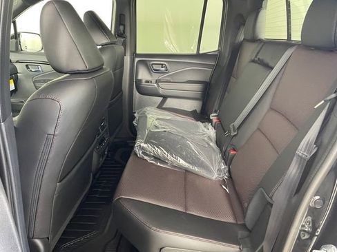 New 2026 Honda Ridgeline Black Edition image 10