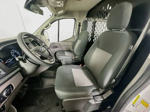 Used 2025 Ford Transit 250 Low Roof w/ Exterior Upgrade Package RWD image 25