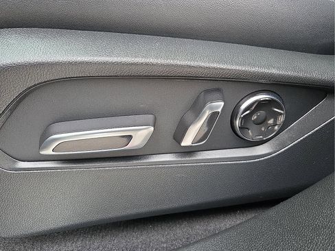 Used 2023 Acura RDX w/ Technology Package image 15