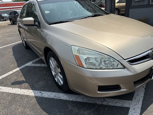 Used 2006 Honda Accord EX image 14