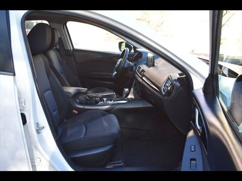 Used 2016 MAZDA MAZDA3 i Touring FWD image 31