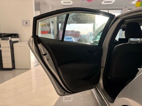 Used 2025 Toyota Corolla LE image 38