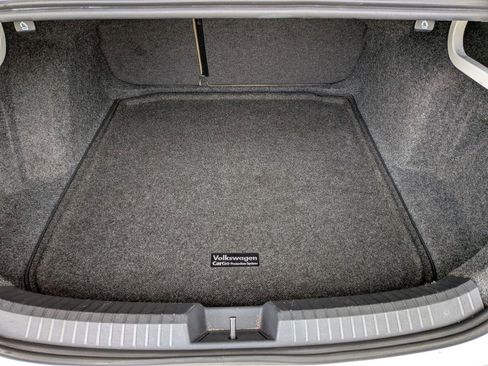 Used 2019 Volkswagen Jetta SEL w/ Cold Weather Package FWD image 6