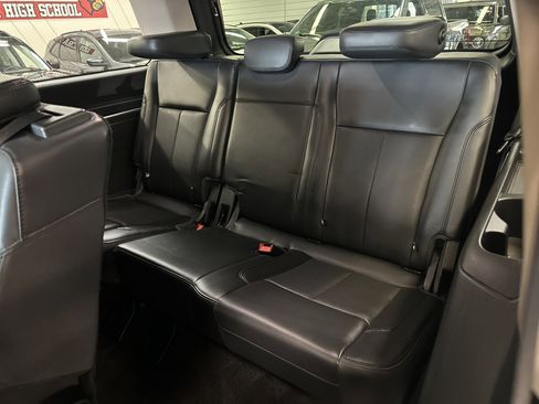 Used 2022 Ford Expedition XLT image 7