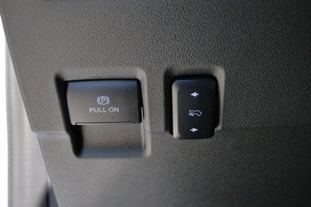 Used 2024 Ford F350 Lariat w/ Lariat Ultimate Package AWD/4WD image 32