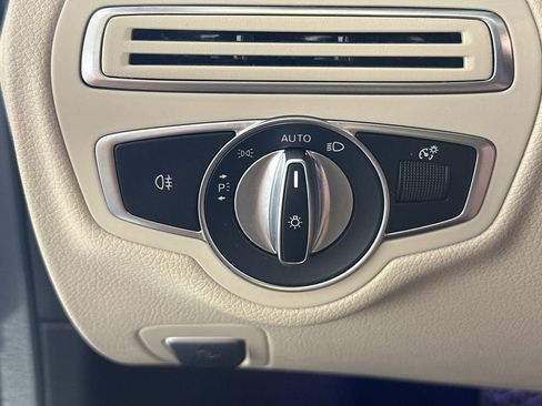 Used 2021 Mercedes-Benz C 300 Sedan image 8