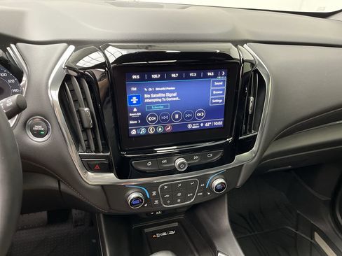 Certified 2023 Chevrolet Traverse RS AWD/4WD image 22