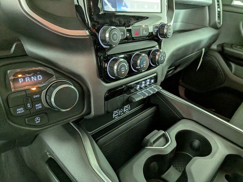 New 2026 RAM 1500 Express AWD/4WD image 22