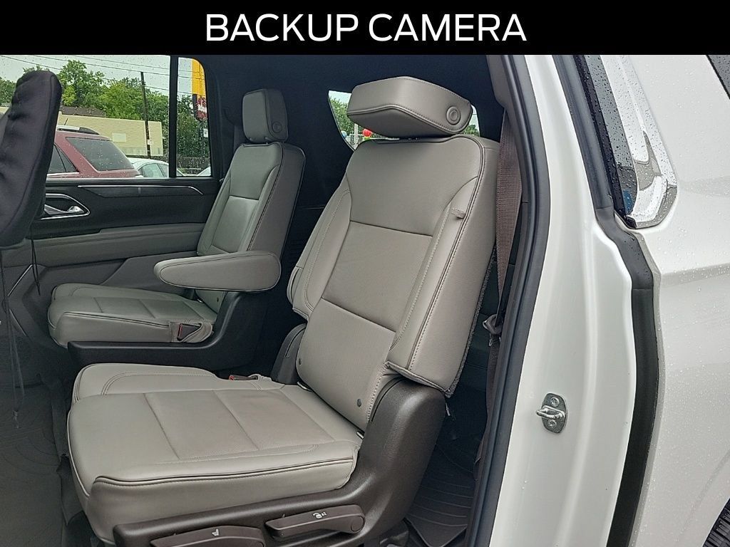 Used 2021 GMC Yukon XL SLT w/ SLT Luxury Plus Package AWD/4WD image 13