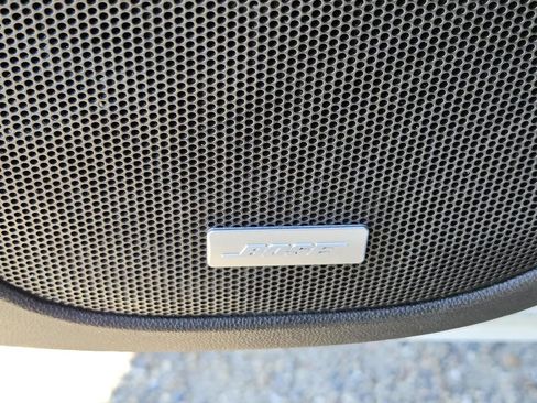 Used 2022 GMC Acadia AT4 w/ Technology Package image 27