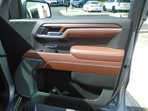 Certified 2025 GMC Sierra 1500 Denali Ultimate AWD/4WD image 29