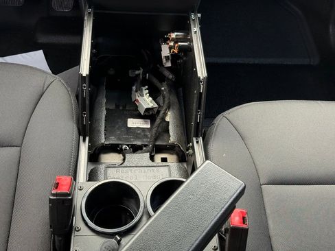 Used 2017 Ford Taurus Police Interceptor AWD image 16