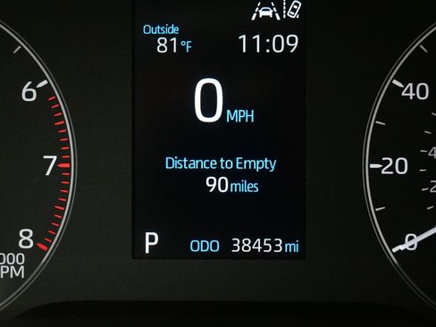 Used 2023 Toyota Corolla Cross AWD Hybrid image 24
