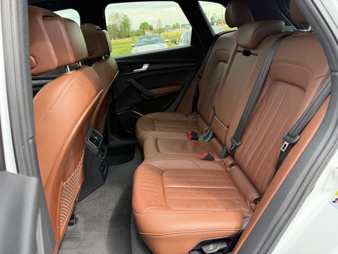 Used 2019 Audi Q5 2.0T Premium Plus w/ Premium Plus Package image 30