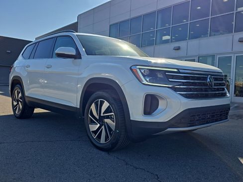 New 2026 Volkswagen Atlas SE image 30
