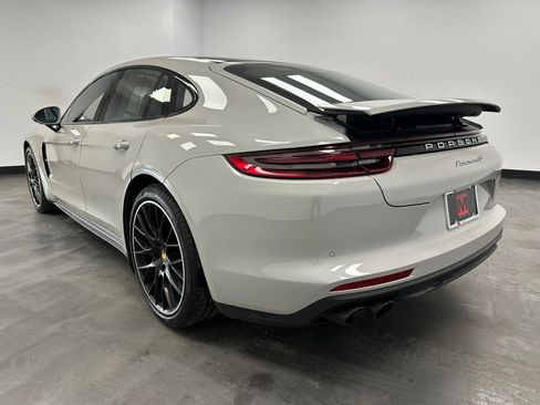 Used 2018 Porsche Panamera 4S image 7