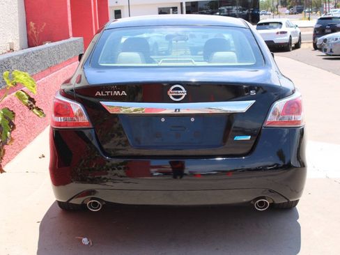 Used 2014 Nissan Altima 2.5 S FWD image 6