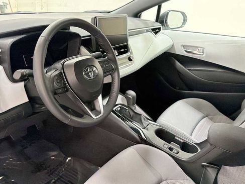 Used 2026 Toyota Corolla SE FWD image 12