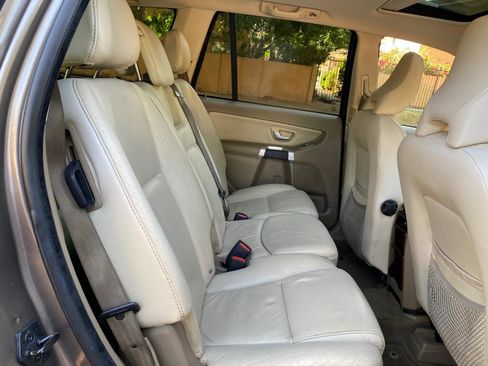 Used 2011 Volvo XC90 3.2 image 48
