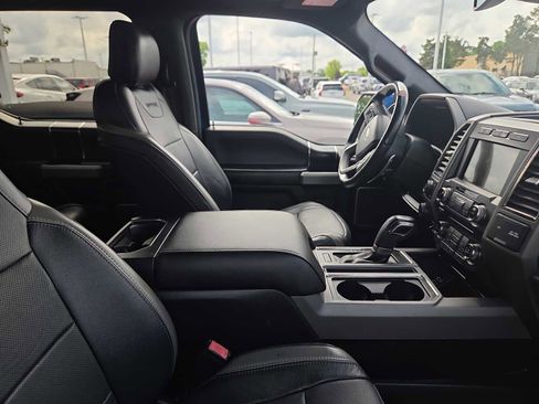 Used 2018 Ford F150 Raptor w/ Equipment Group 802A Luxury AWD/4WD image 4