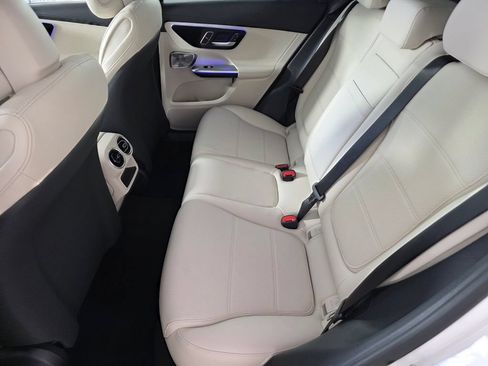 New 2027 Mercedes-Benz GLC 300 4MATIC image 11