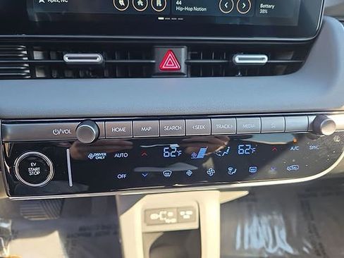 New 2026 Hyundai Ioniq 5 SEL image 32