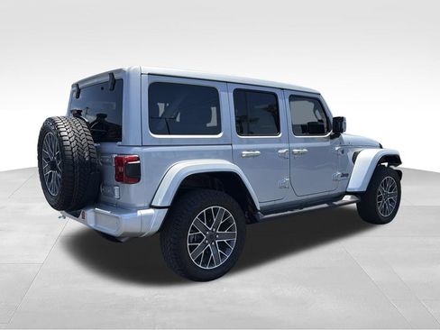 Used 2024 Jeep Wrangler High Altitude AWD/4WD image 11