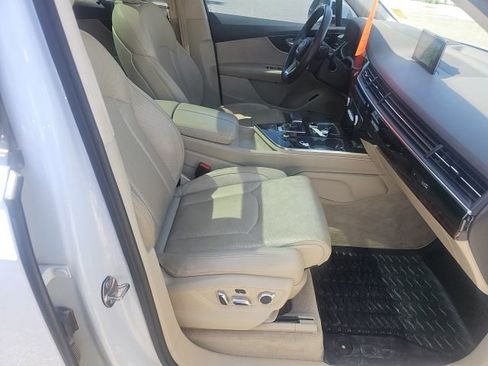 Used 2019 Audi Q7 3.0T Prestige w/ Prestige Package AWD/4WD image 13