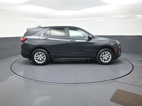Used 2023 Chevrolet Equinox LT image 6