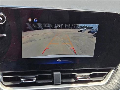 Used 2025 Chevrolet Equinox LT AWD/4WD image 13