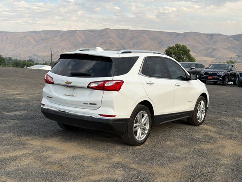 Used 2018 Chevrolet Equinox Premier AWD/4WD image 8