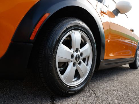 Used 2015 MINI Cooper 2-Door Hardtop image 35