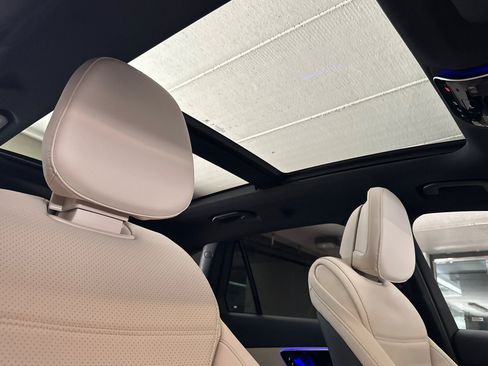 New 2026 Mercedes-Benz GLC 300 image 16