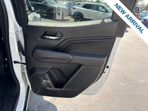 Used 2023 Chevrolet Colorado LT w/ LT Convenience Package II AWD/4WD image 12