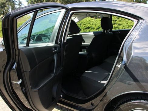 Used 2013 MAZDA MAZDA3 i Sport image 14