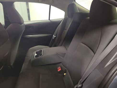 Used 2022 Toyota Corolla LE FWD image 19