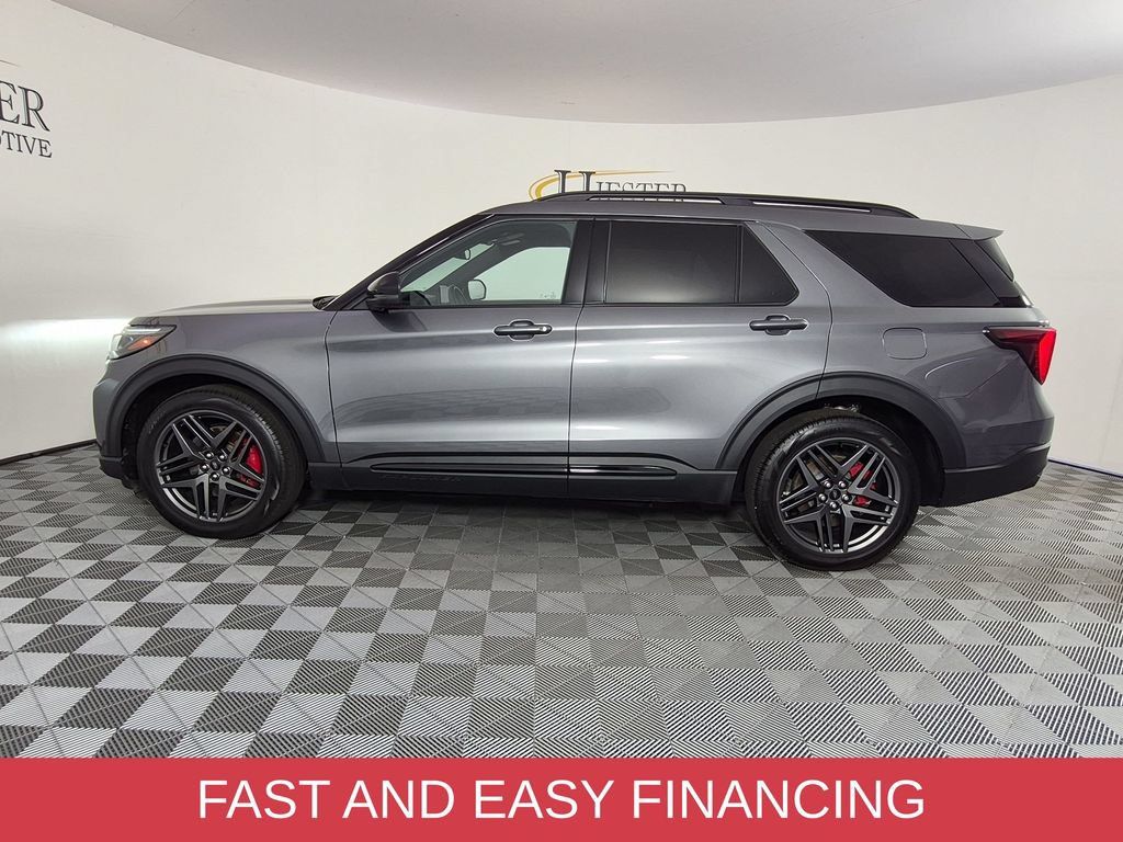 Used 2025 Ford Explorer ST w/ Sun And Sound Package AWD/4WD image 7