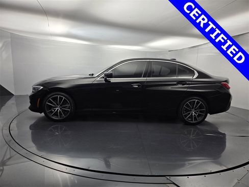 Certified 2022 BMW 330i Sedan w/ Convenience Package image 7